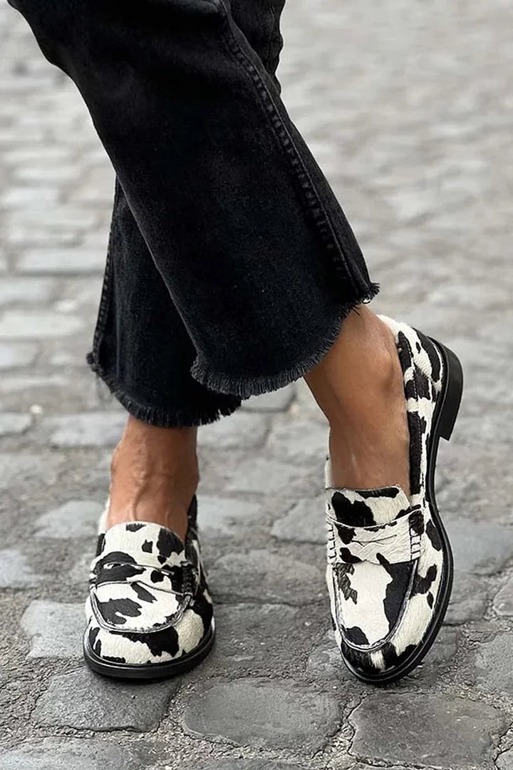 Muse and Valeur | Cow-pattern Loafers