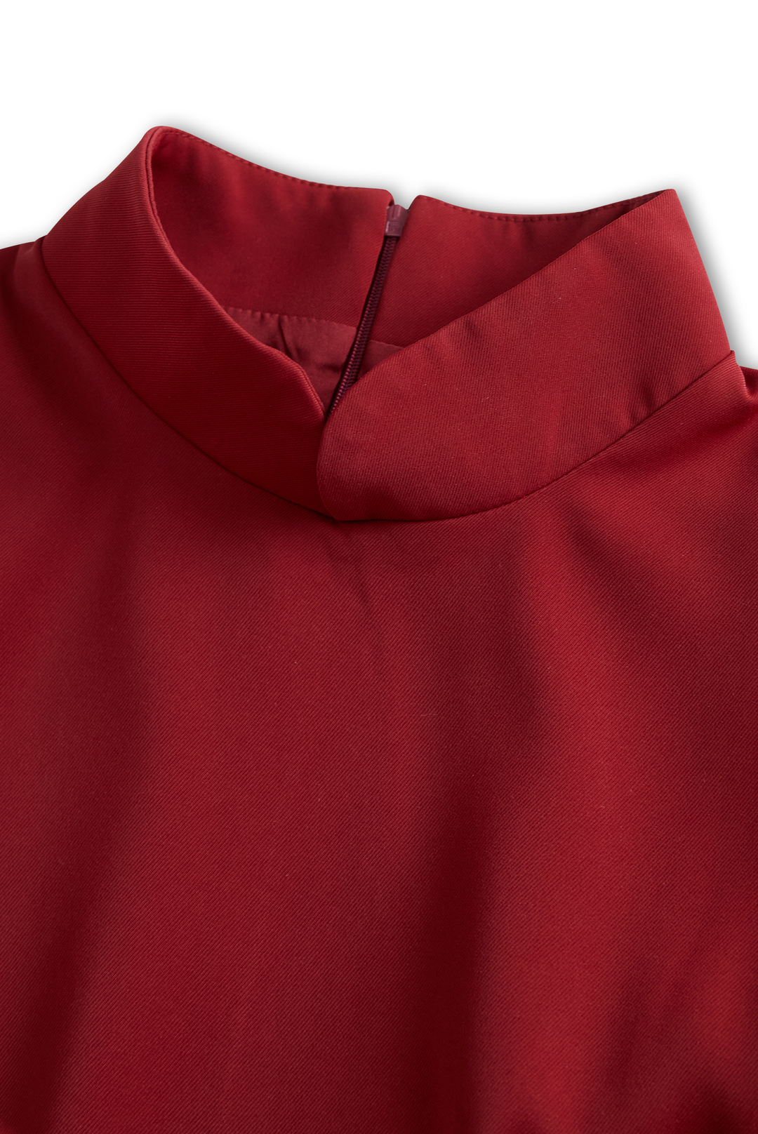 Muse & Valeur | Elegant White Mandarin Collar Dress with Belt Design