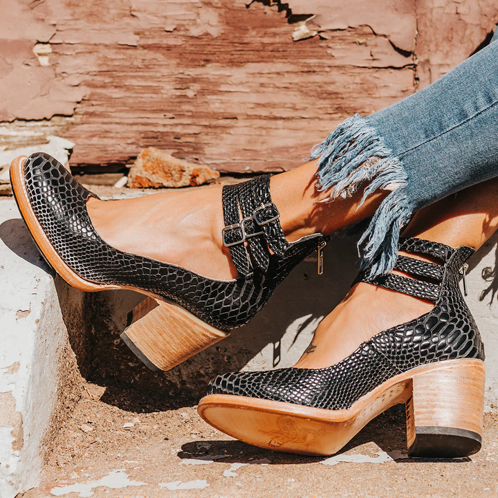 Muse and Valeur | Leather Strap Heels