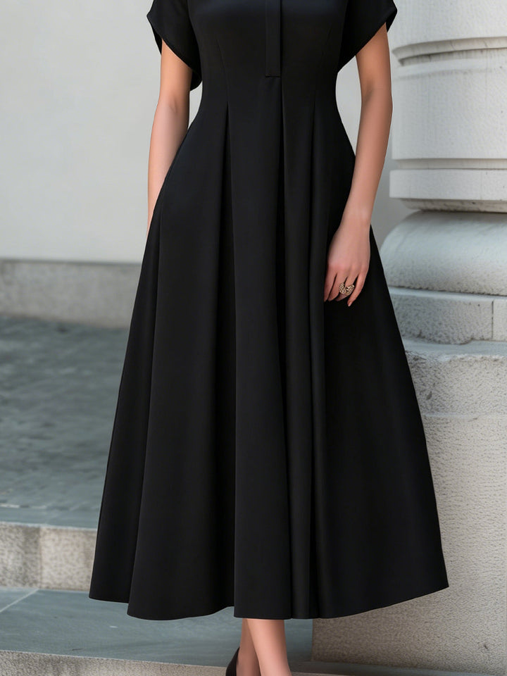 Muse & Valeur | Stand Collar Pleated A-Line Maxi Dress