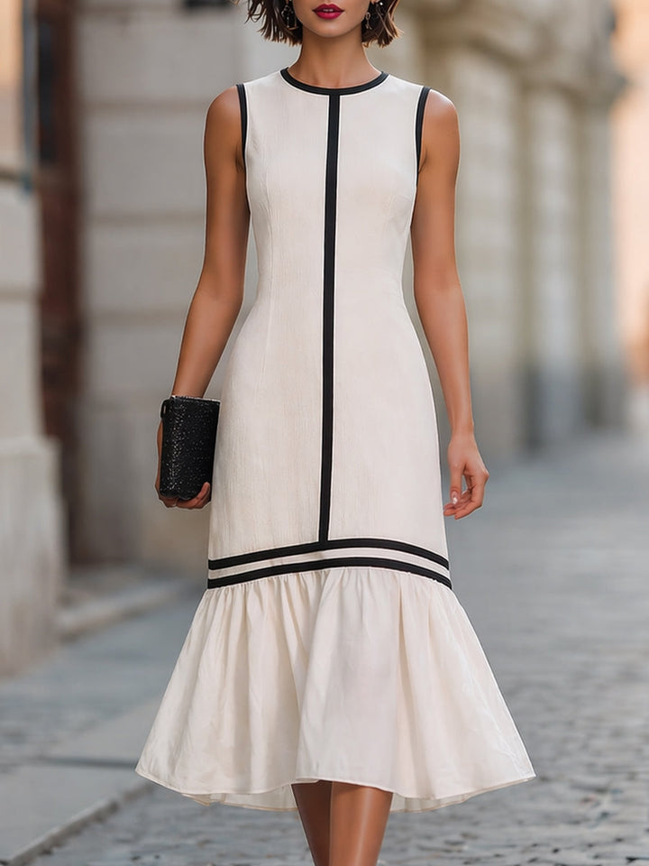 Muse & Valeur | Contrast Trim Sleeveless Flared Hem Maxi Dress