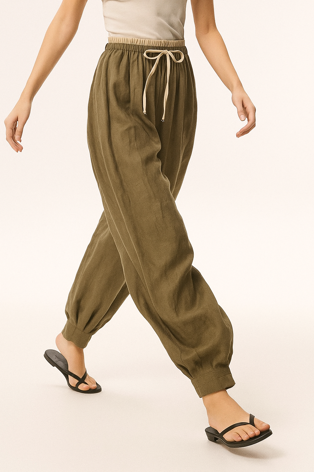 Muse & Valeur | Linen Trousers for Women in Natural Fit, Beige