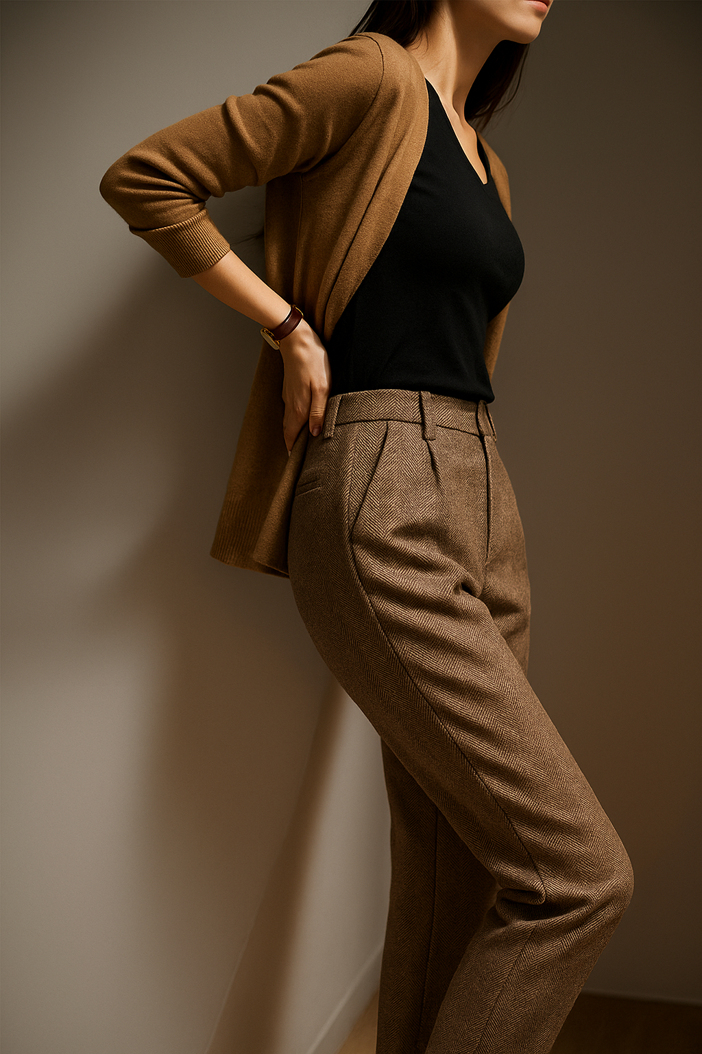 Muse & Valeur | Tailored Wool Pants for Women in Classic Black