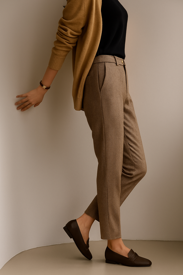 Muse & Valeur | Tailored Wool Pants for Women in Classic Black