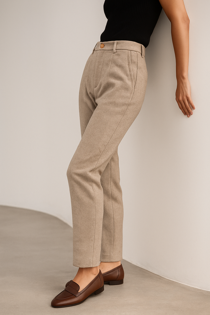 Muse & Valeur | Tailored Wool Pants for Women in Classic Black