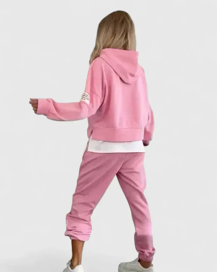 Muse and Valeur | Comfortable Set
