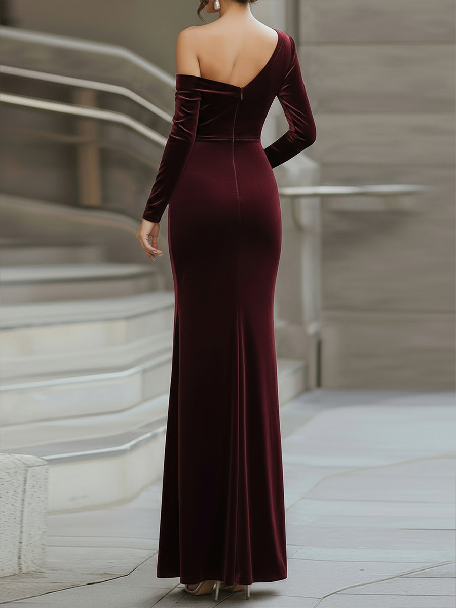 Muse & Valeur | Burgundy Velvet One-Shoulder Evening Gown