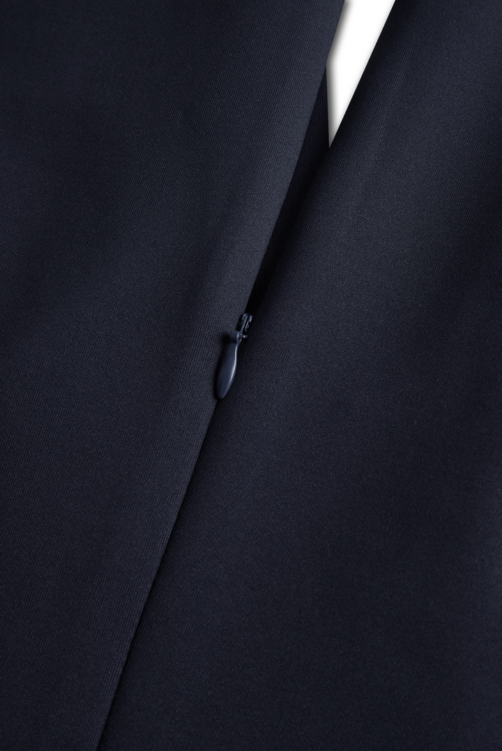 Muse & Valeur | Elegant Sleeveless Navy Sheath Dress - Timeless Professional Chic