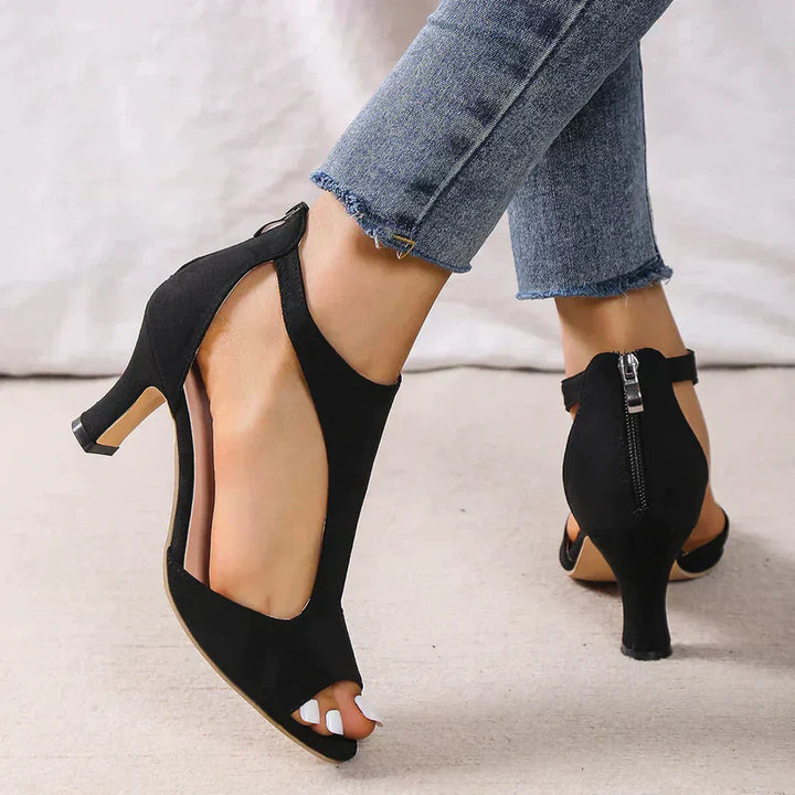Muse & Valeur | Comfort Sandals for Women in Durable Material, Stylish Design