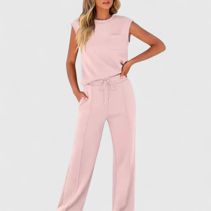 Muse and Valeur | Comfortable Set