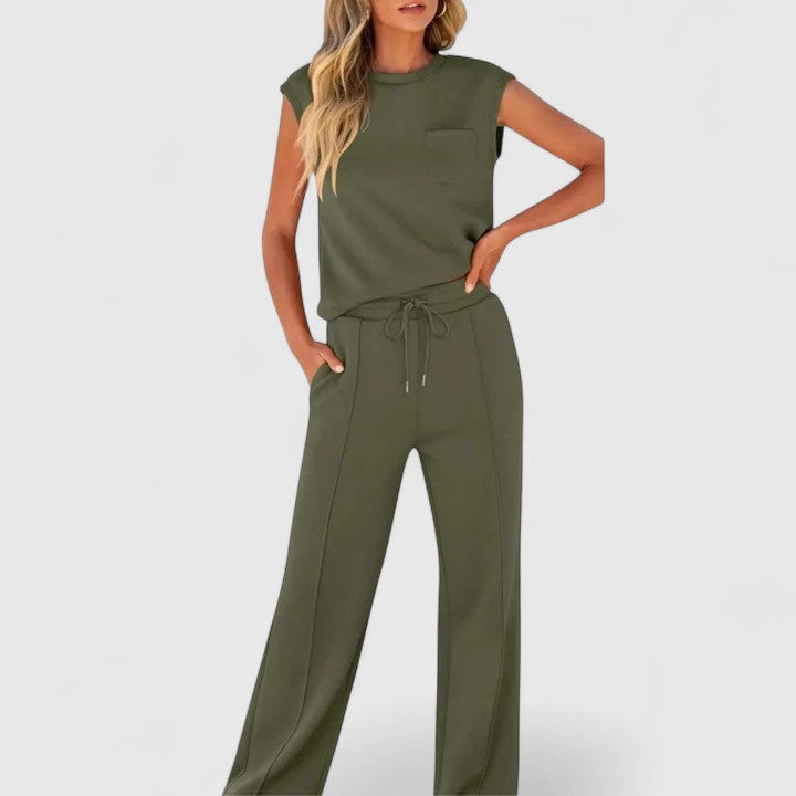 Muse and Valeur | Comfortable Set