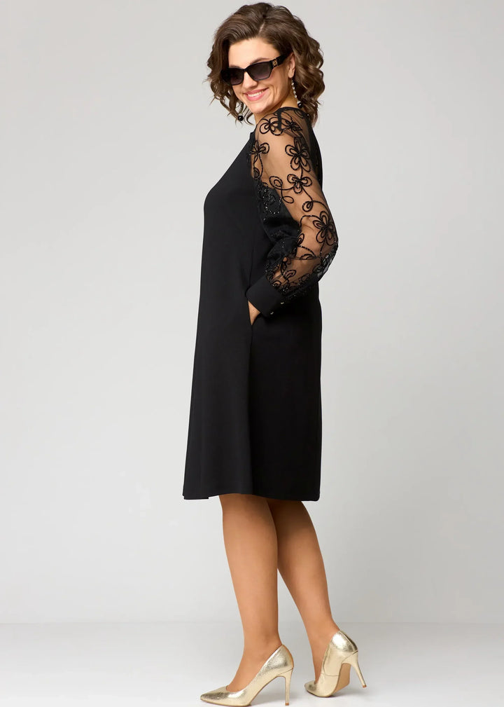 Muse and Valeur | Lace Dress