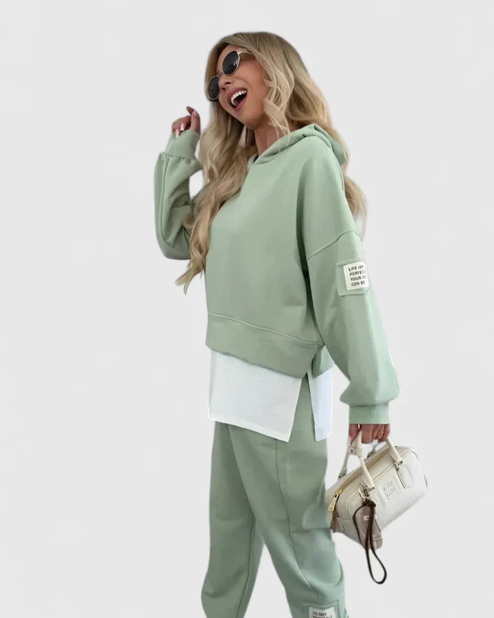 Muse and Valeur | Comfortable Set