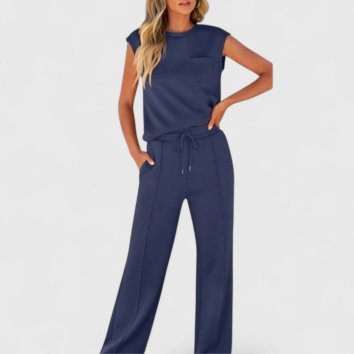 Muse and Valeur | Comfortable Set