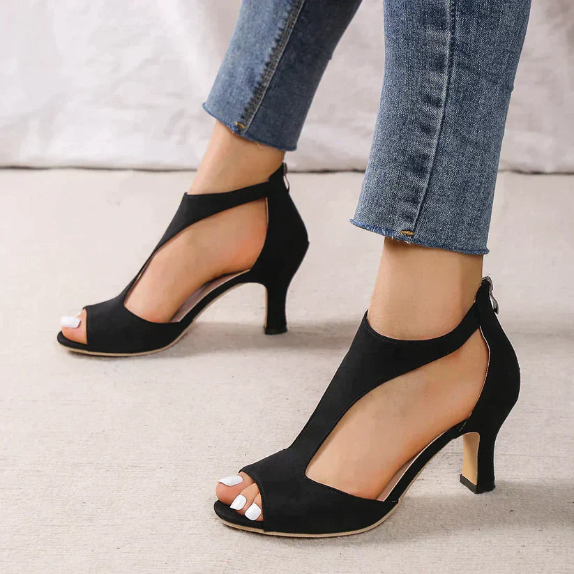 Muse & Valeur | Comfort Sandals for Women in Durable Material, Stylish Design