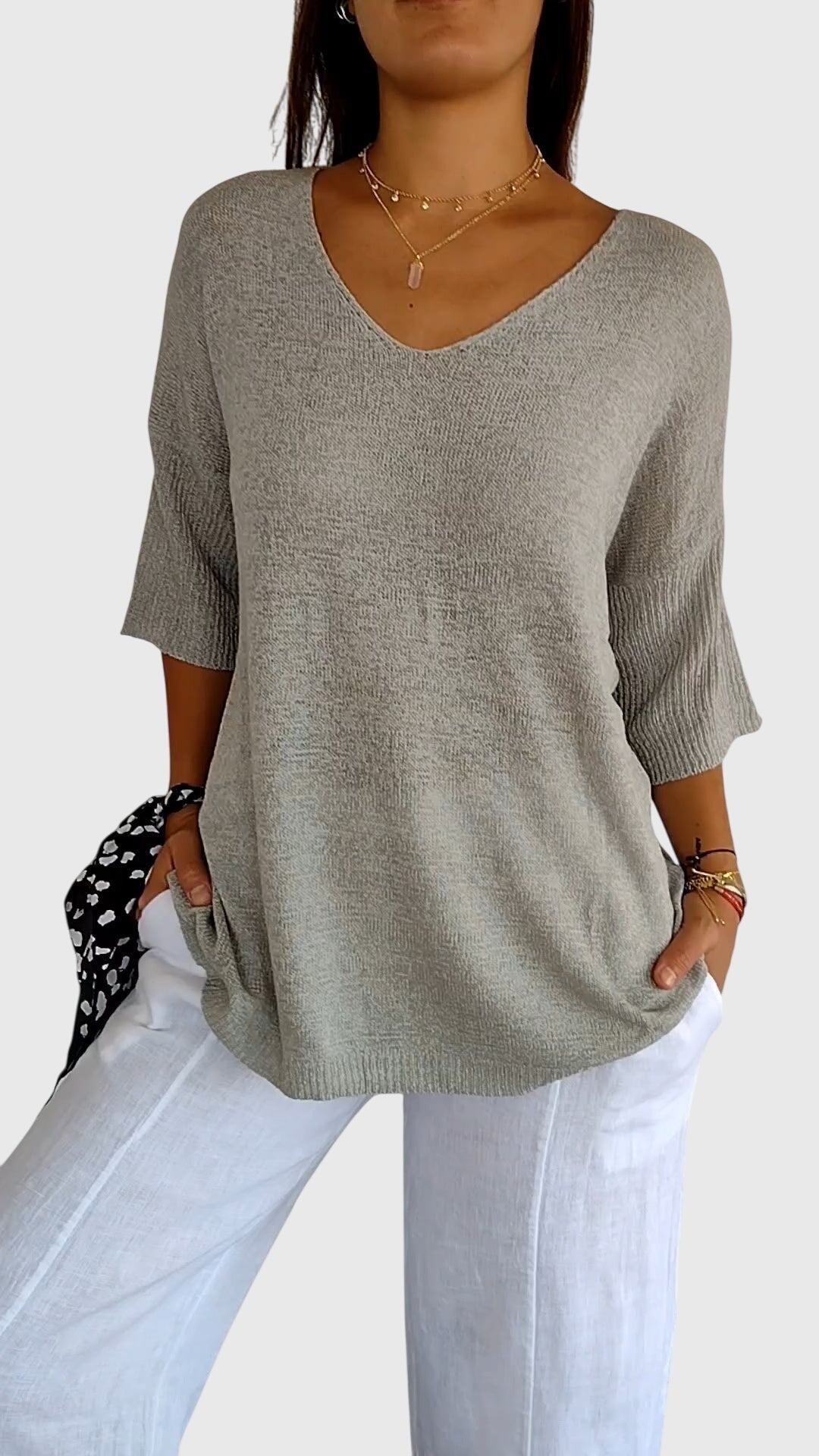 Muse and Valeur | V-Neck Top