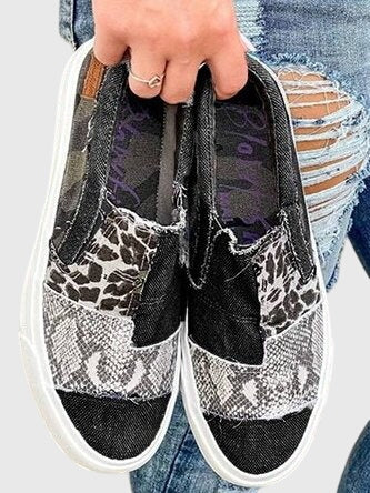 Muse and Valeur | Slip-On Shoes