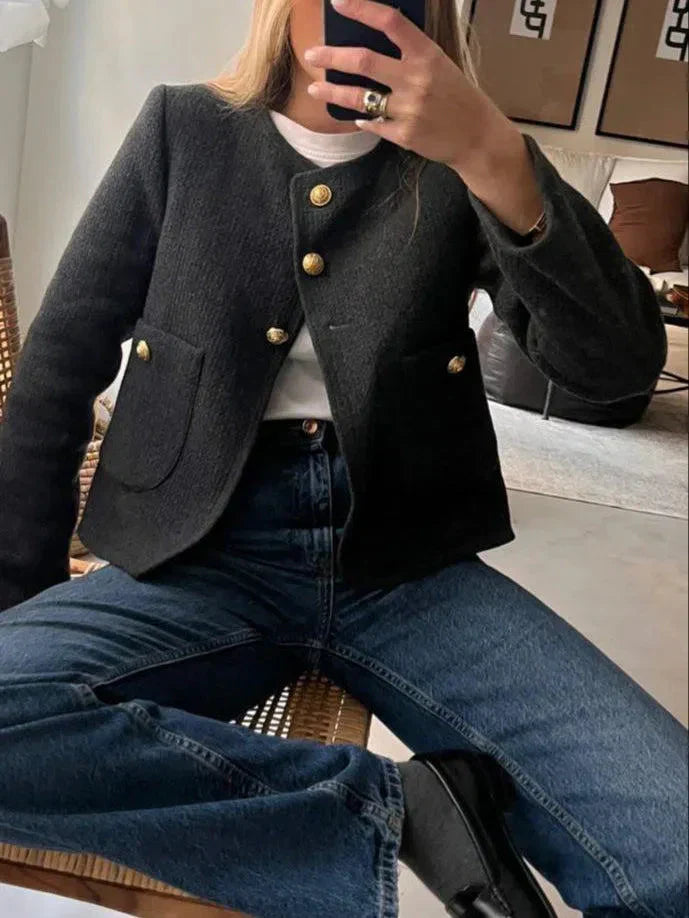 Muse and Valeur | Minimalist Blazer