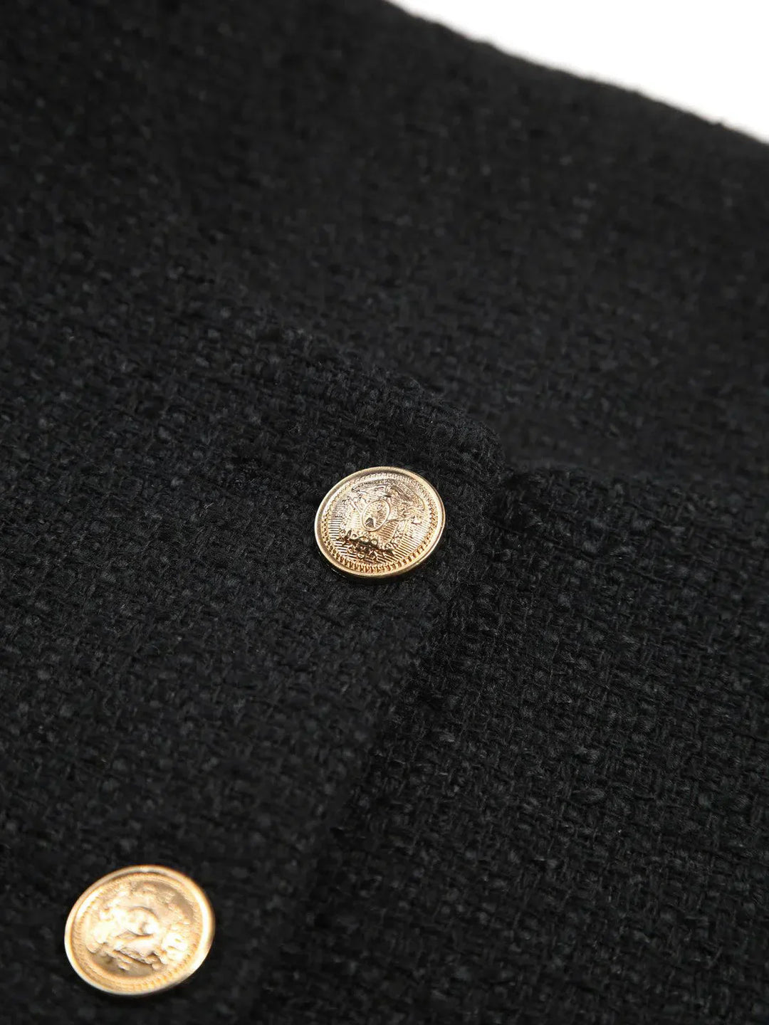 Muse and Valeur | Minimalist Blazer