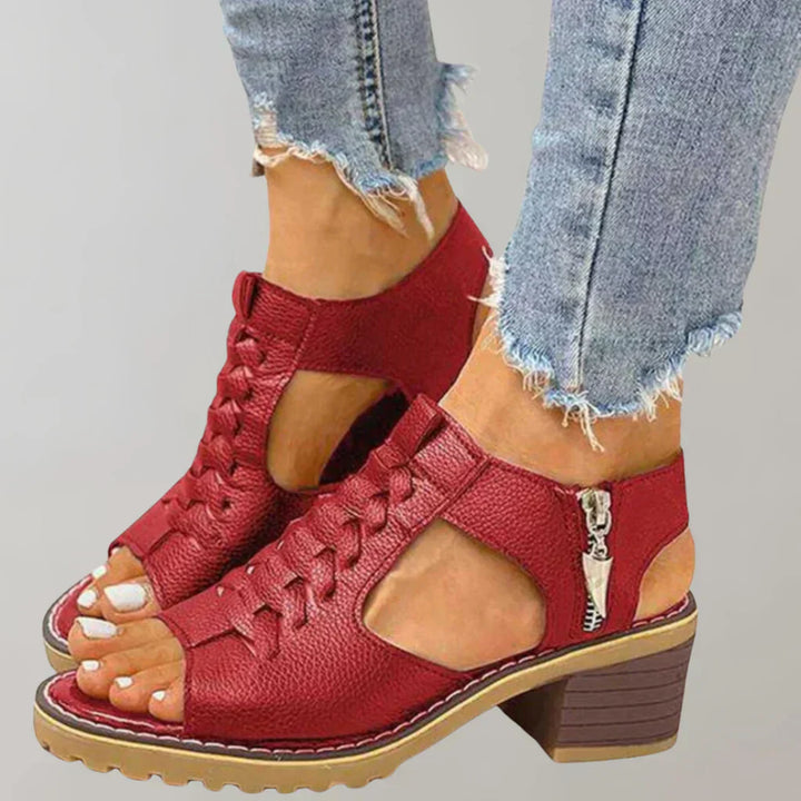 Muse & Valeur | Heeled Orthopedic Sandals for Women in Chic Black
