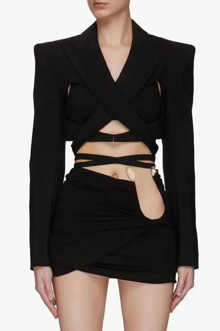 Muse and Valeur | Strong-shoulder cutout blazer