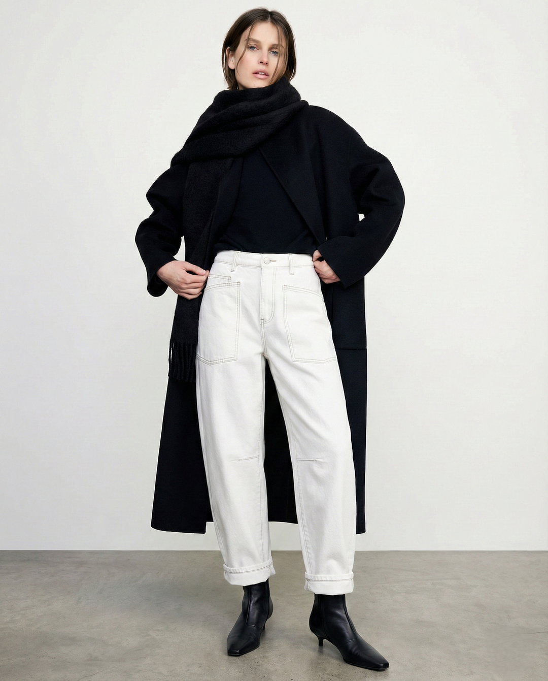 Muse & Valeur | Structured Barrel Jeans for Women in Denim