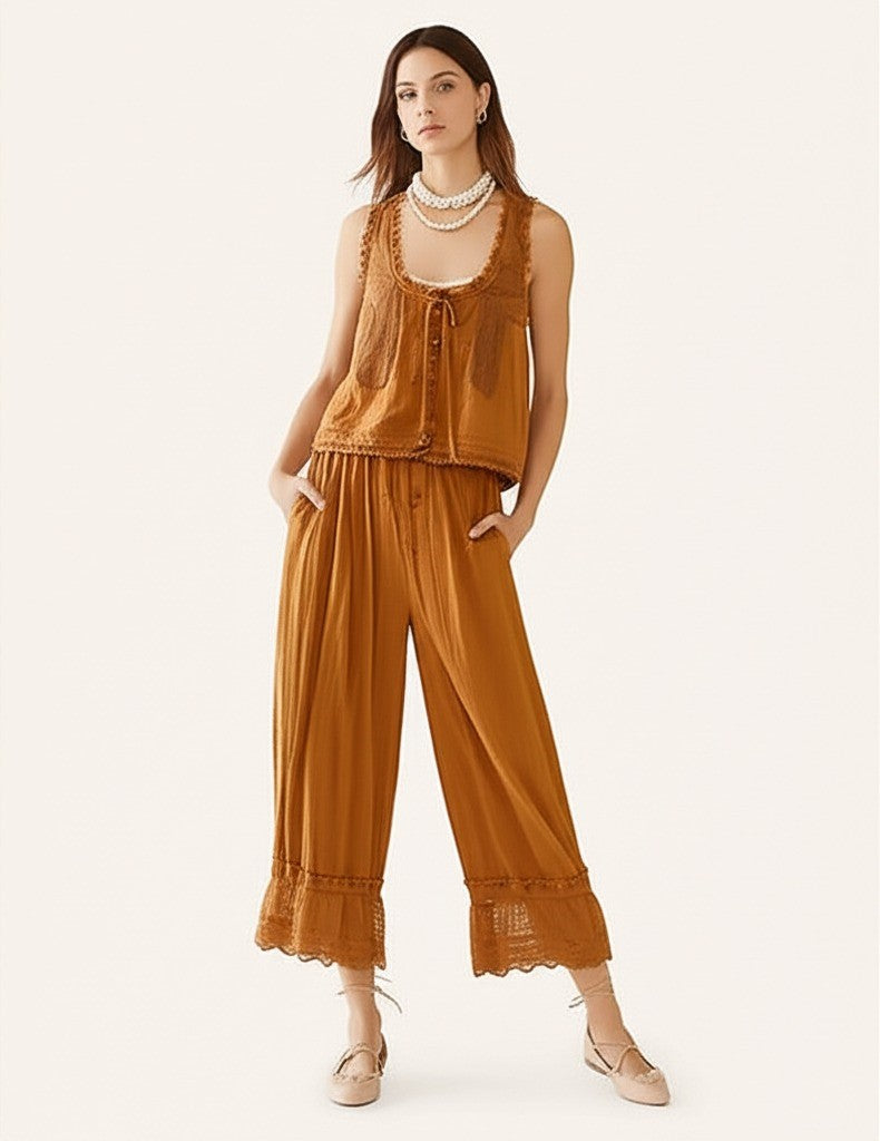 Muse and Valeur | Lace Two-Piece Set