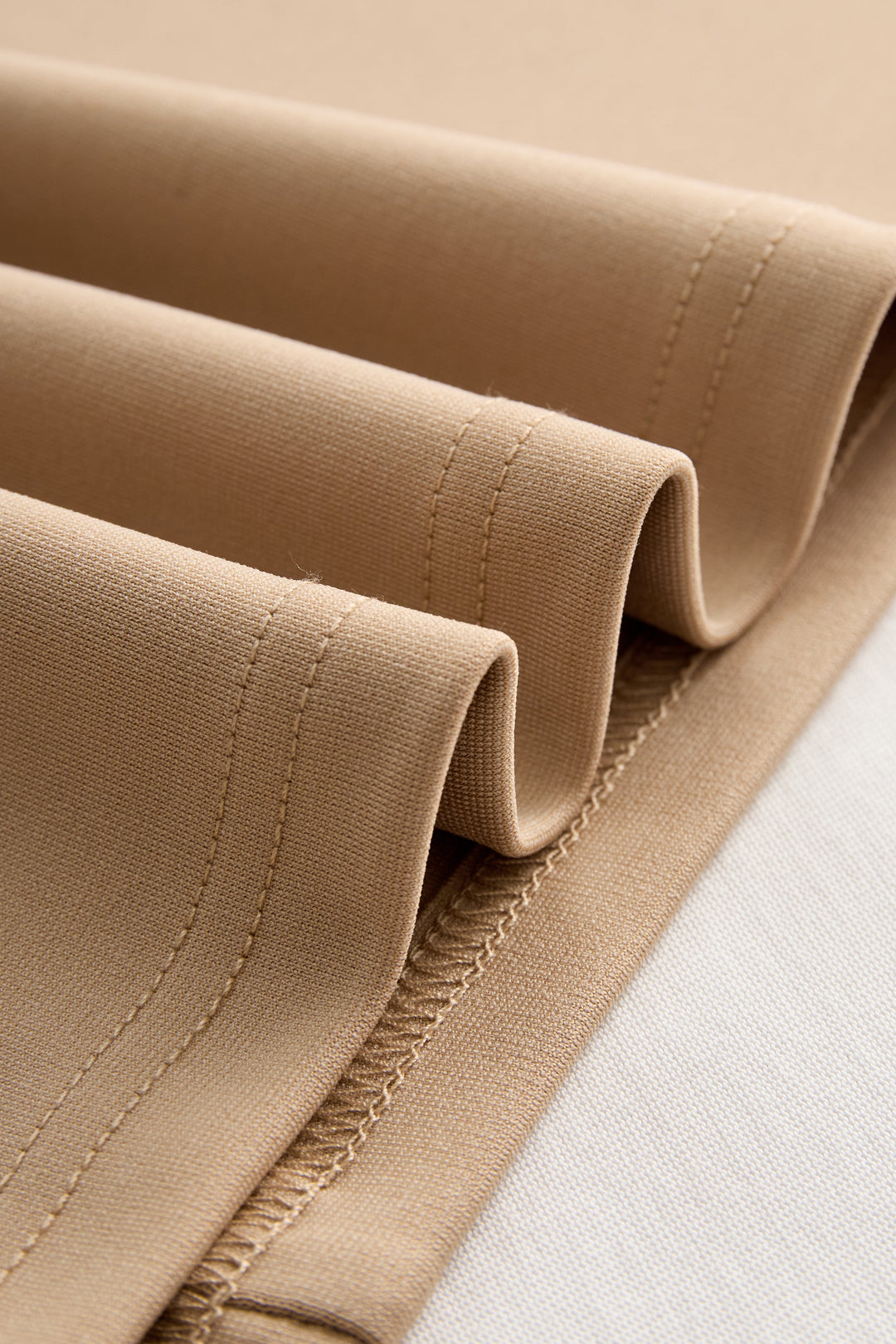 Muse & Valeur | Sophisticated Beige Belted Dress