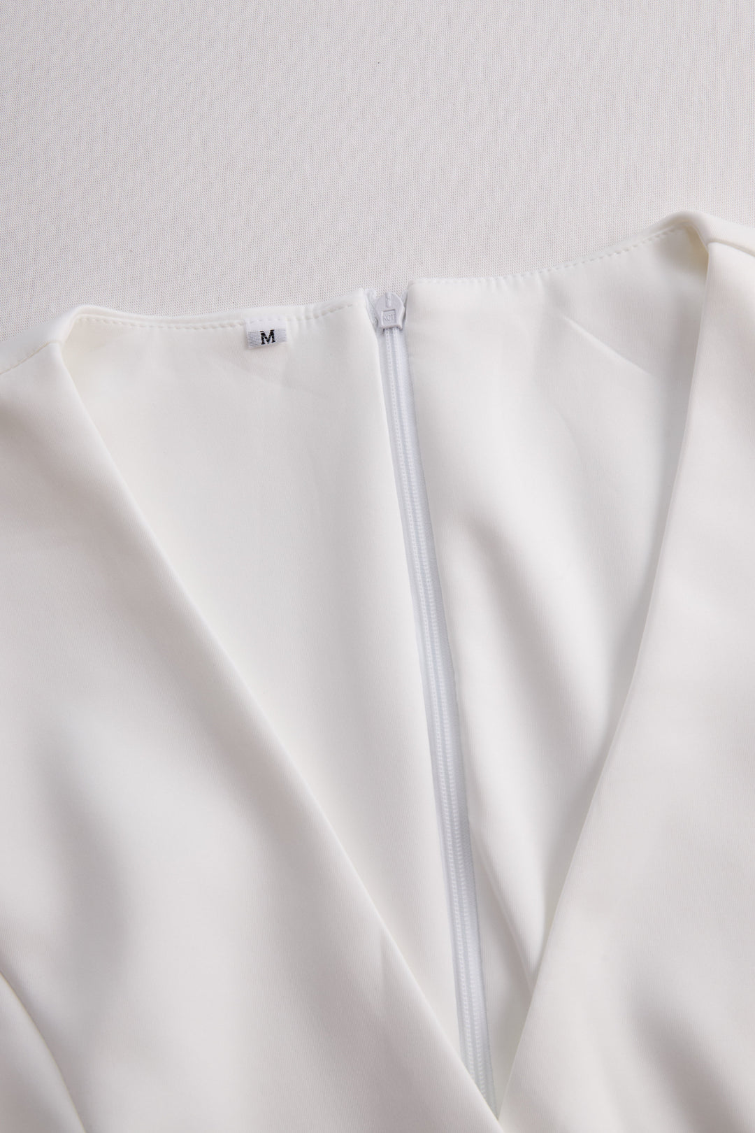Muse & Valeur | Elegant White Tailored Wrap Dress