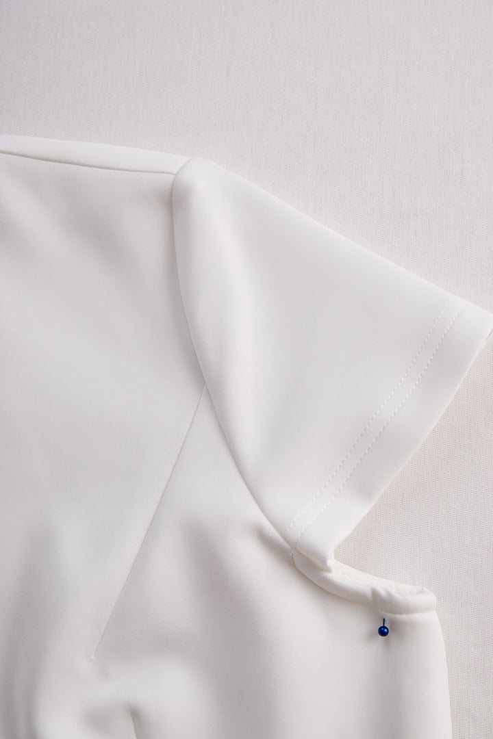 Muse & Valeur | Elegant White Tailored Wrap Dress