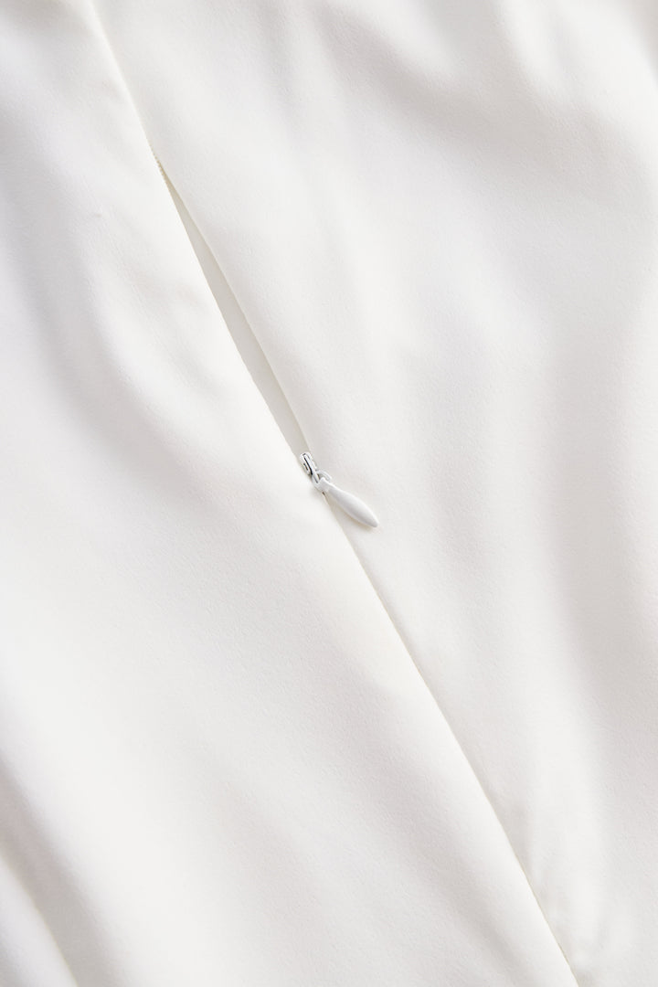 Muse & Valeur | Elegant Sleeveless A-Line Midi Dress