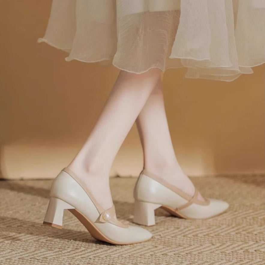 Muse & Valeur | Pumps for Women in Leather, Classic Style