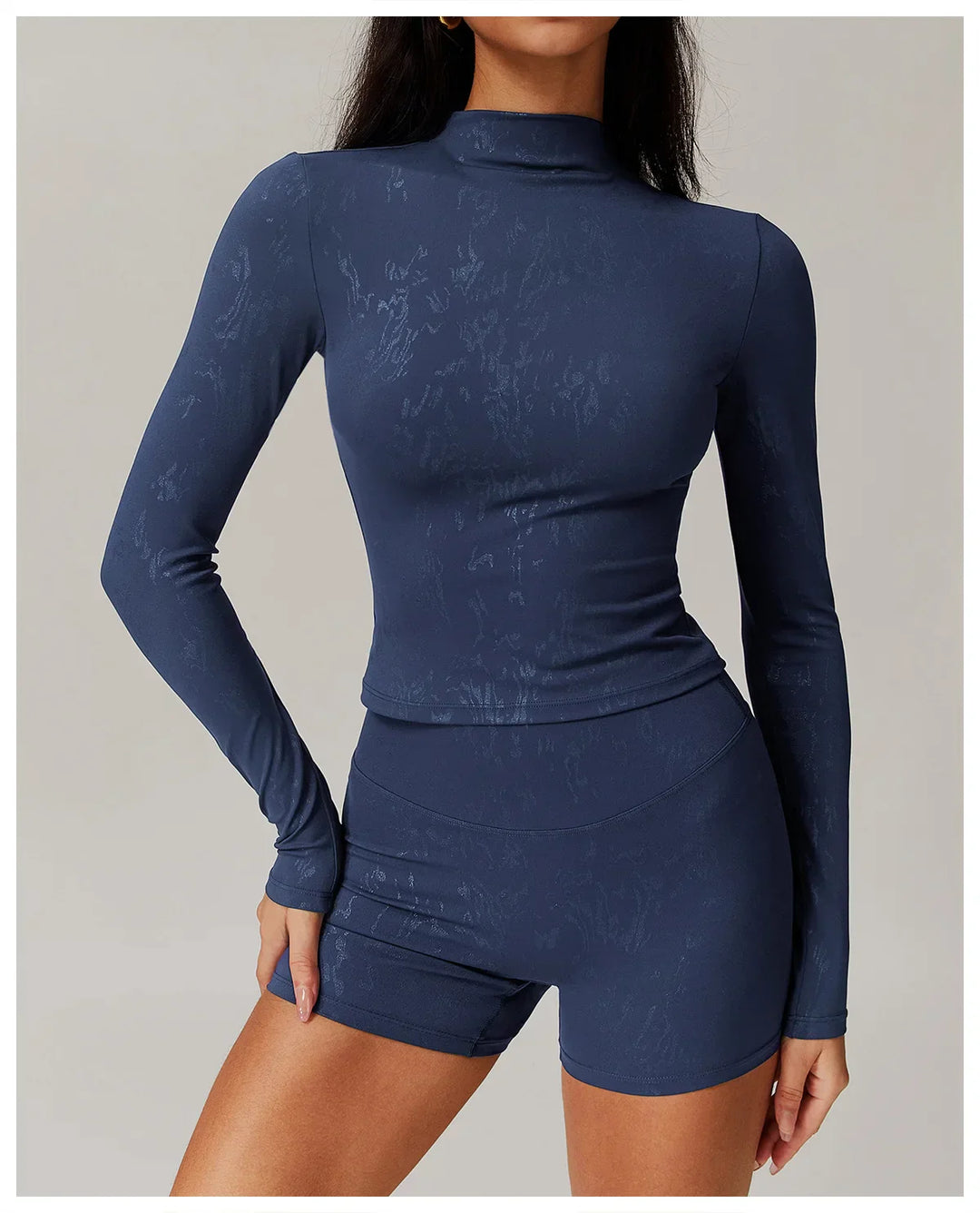 Muse and Valeur | Stretch Set