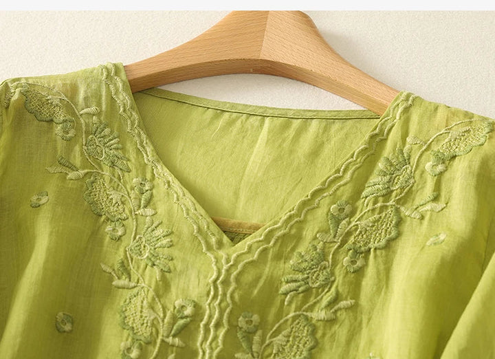 Muse and Valeur | V-Neck Cotton Blouse