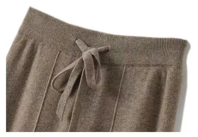 Muse & Valeur | Classic Wool Trousers for Women