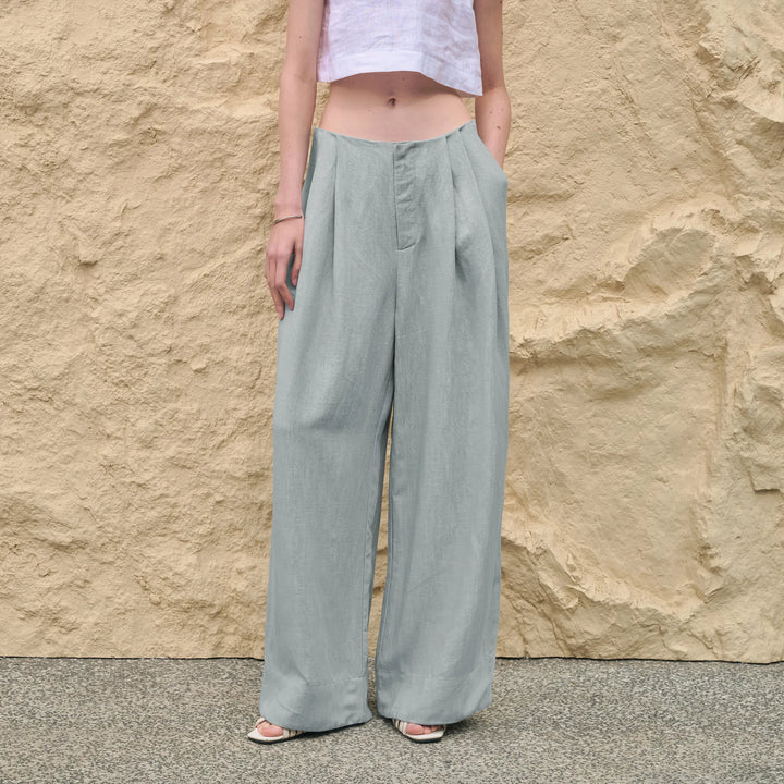 Muse & Valeur | Pleated Wide Leg Linen Pant