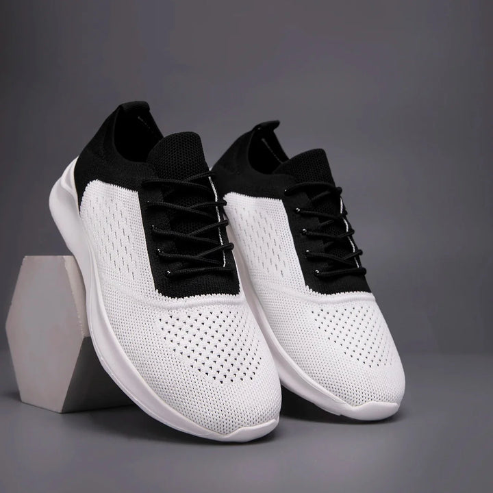 Muse & Valeur | Sneakers for Women in White Leather, Casual Fit