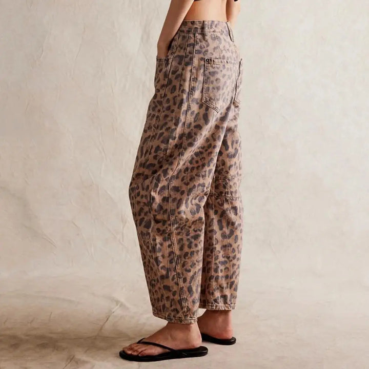 Muse & Valeur | Barrel-Leg Denim Jeans for Women