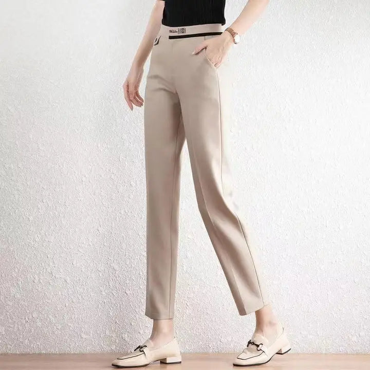 Muse & Valeur | Straight-Leg Trousers for Women in Black