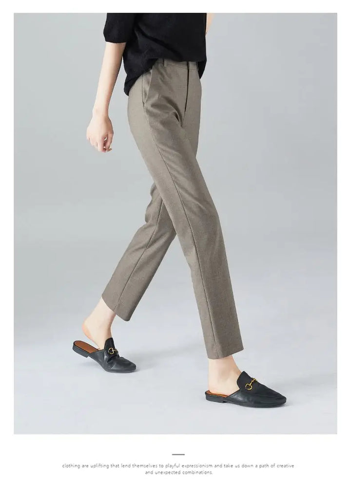 Muse & Valeur | High-Waist Trousers for Women in Elegant Fabric
