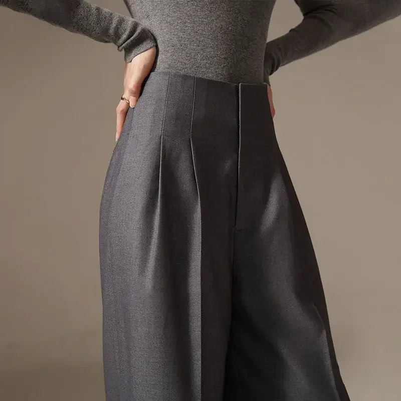 Muse & Valeur | Wide Leg Draped Pants for Women in Elegant Fabric