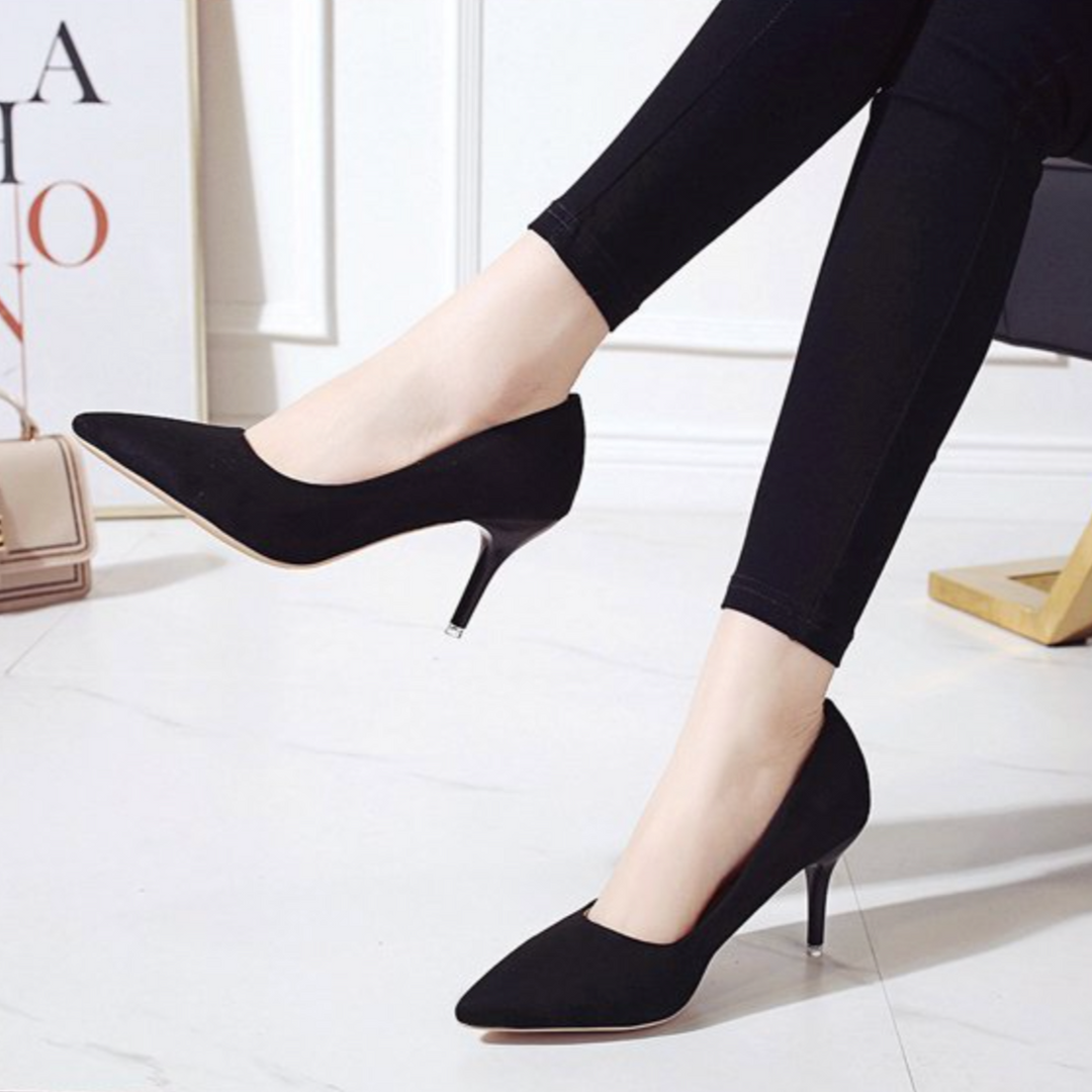 Muse & Valeur | Closed Toe Heels for Women in Black, Classic Style