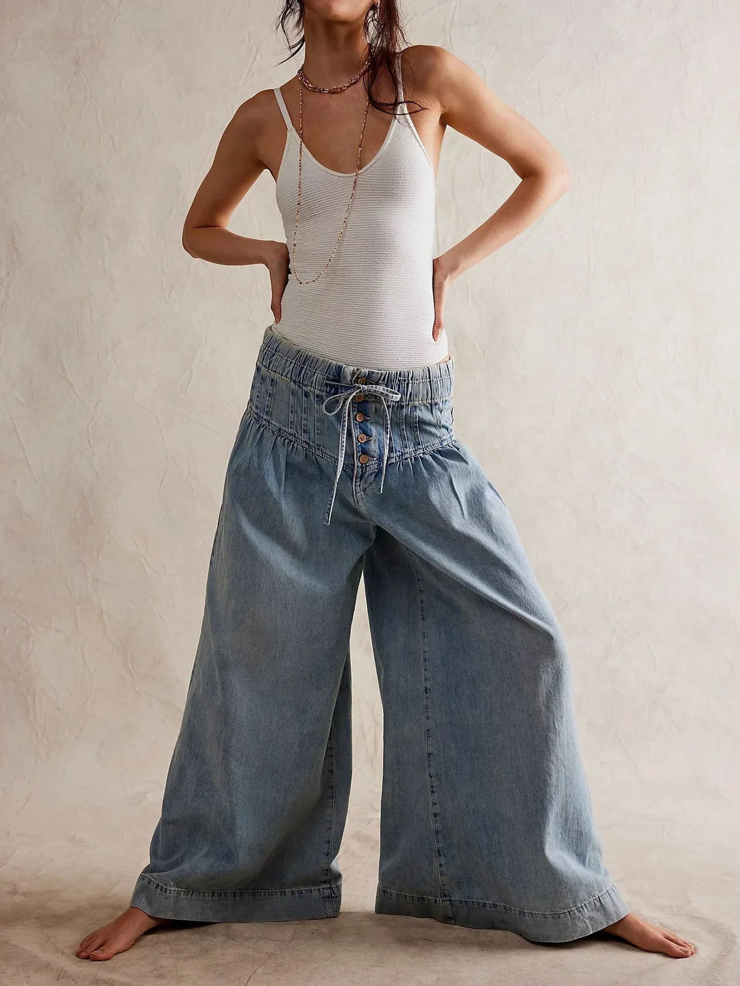 Muse & Valeur | Women's Chambray Pull-On Jeans