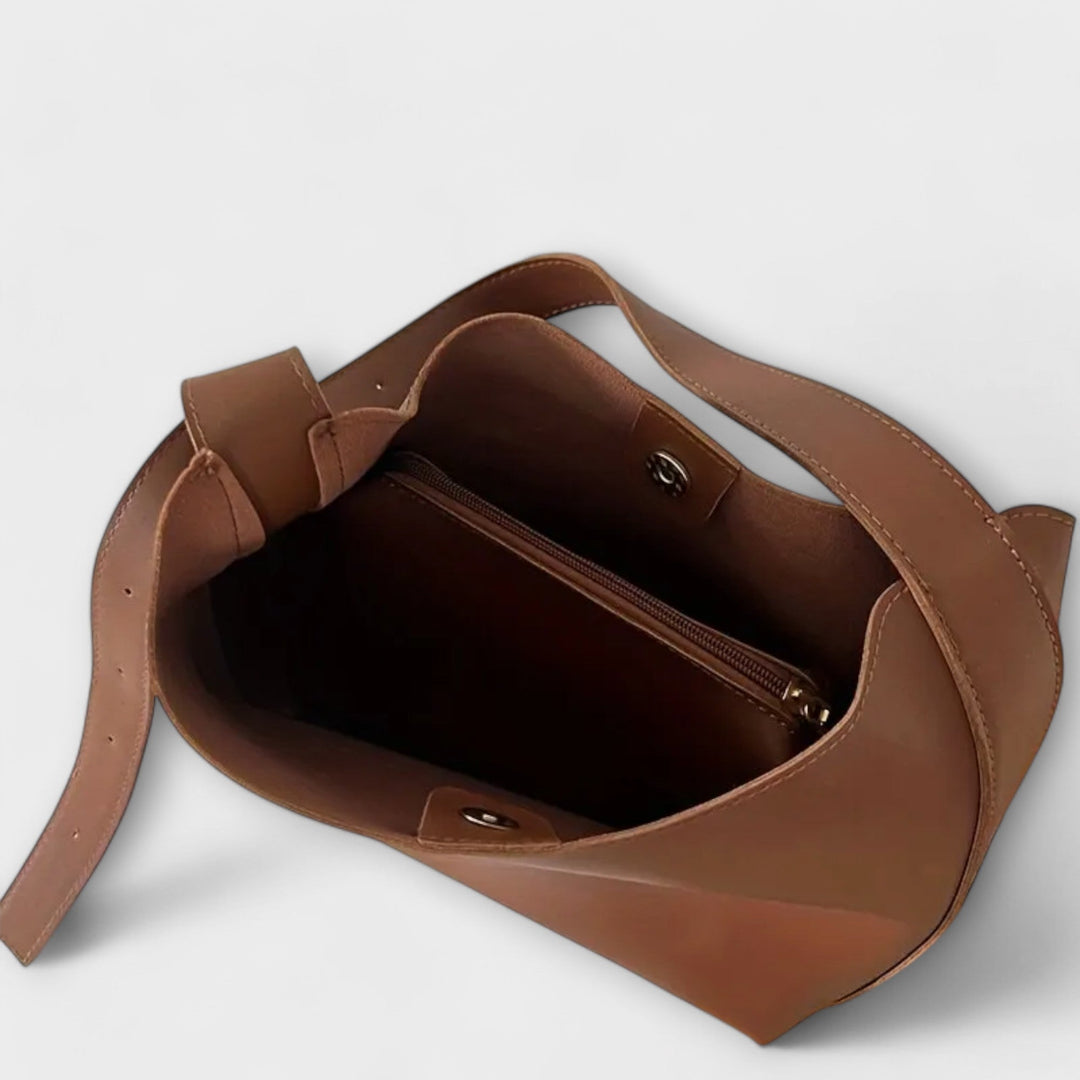 Muse and Valeur | Leather Shoulder Bag