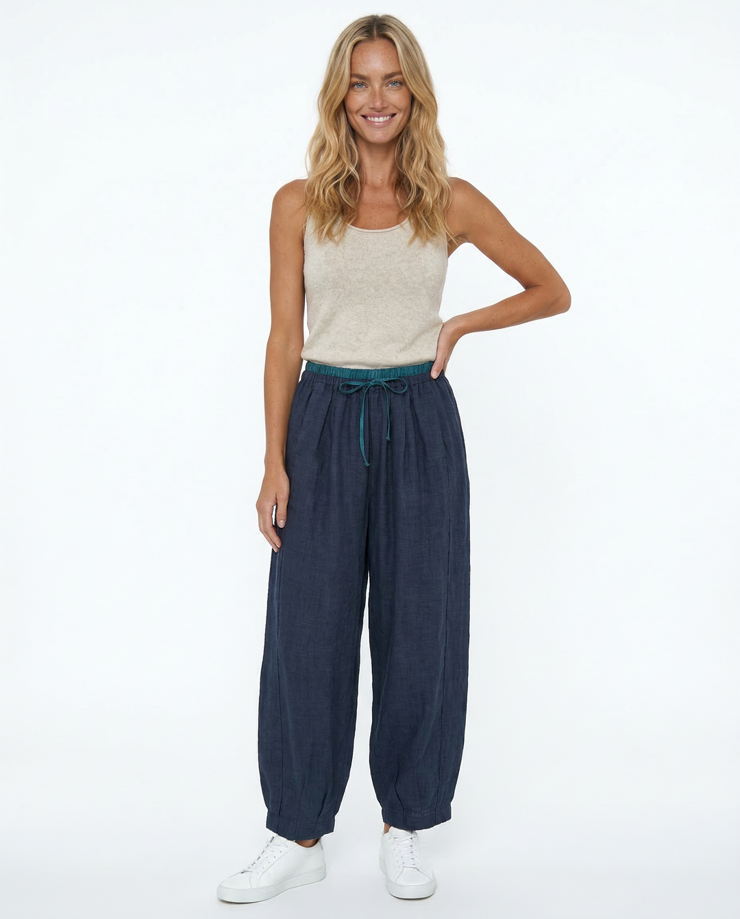 Muse & Valeur | Linen Trousers for Women in Natural Fit, Beige