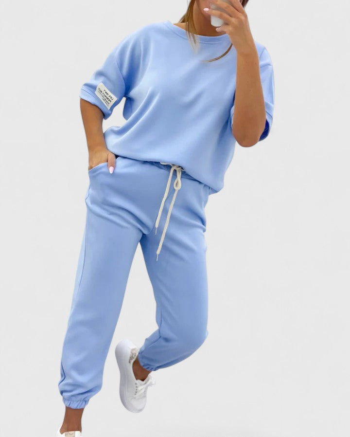 Muse and Valeur | Comfortable Set