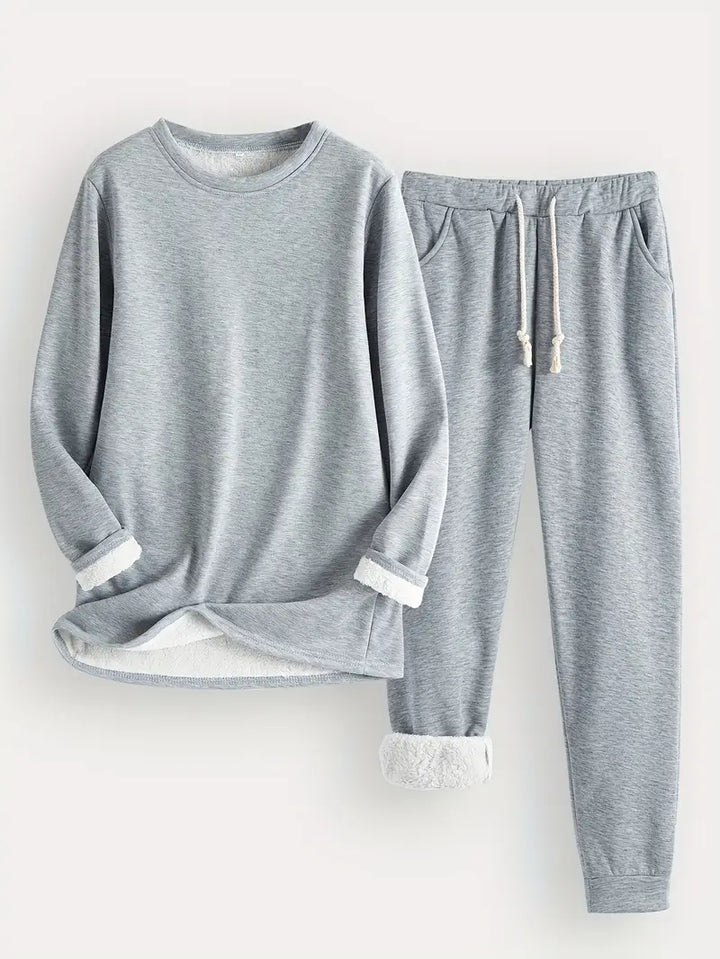 Muse and Valeur | Comfortable Set