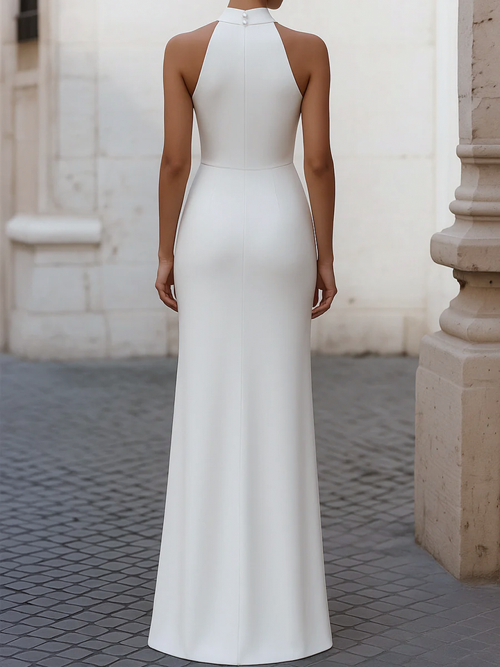 Muse & Valeur | Elegant Satin Pleated Halter-Neck Evening Gown