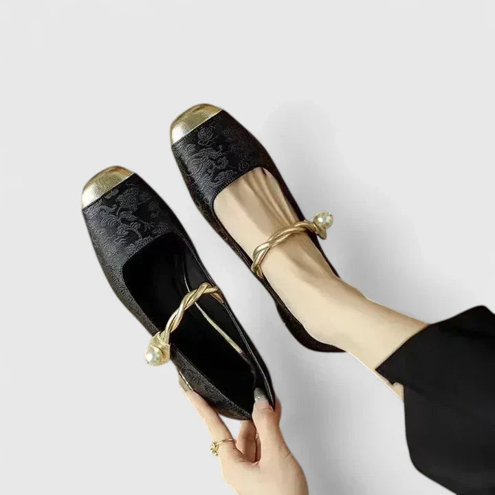 Muse and Valeur | Orthopedic Mary Jane Shoes