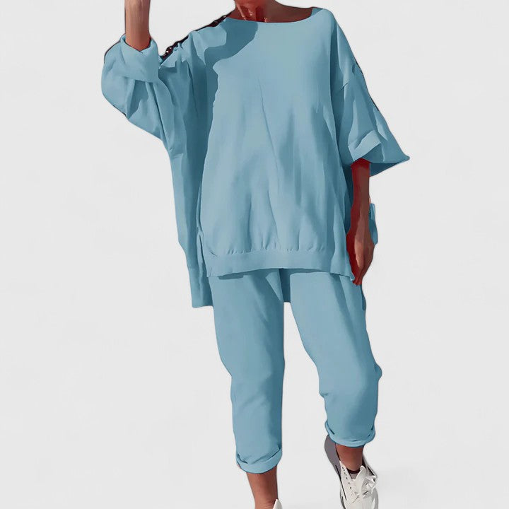 Muse and Valeur | Comfortable Set